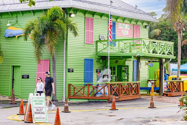 The Old Key Lime House, a vibrant seafood favorite in Ocean Breeze.