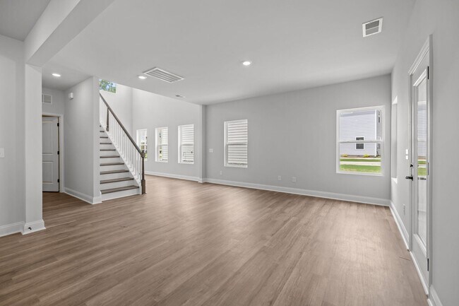 4029 Grommet Ct, Matthews, NC 28105 - photo 2