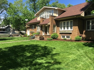 4 2nd St, Gilman, IL 60938