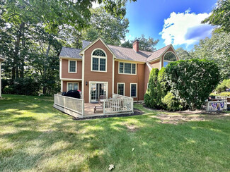 3 Rosewood Ln, York, ME 03909