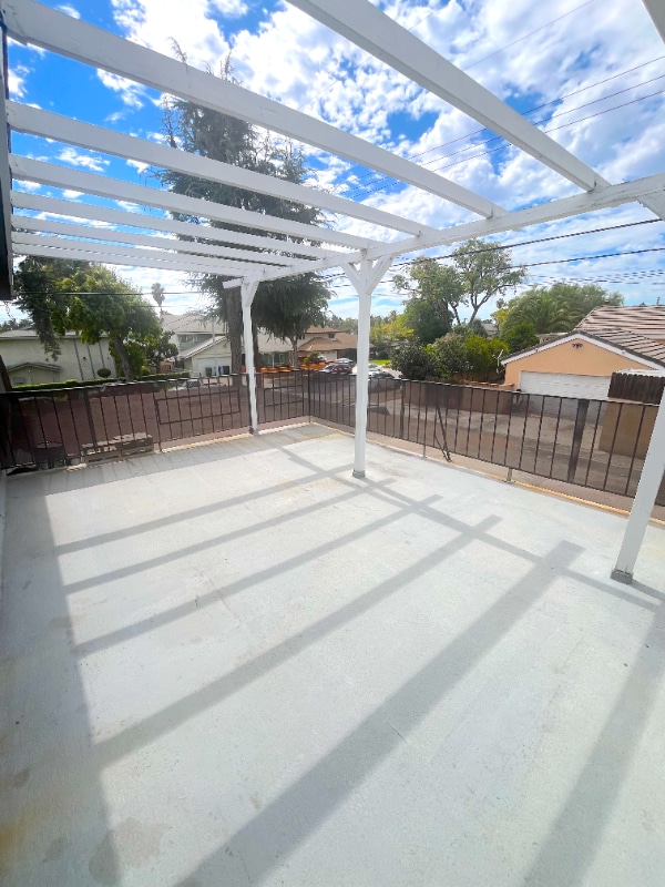 587 Silverwood Ave Unit I, Upland, CA 91786