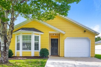 1936 Hunters Trace Cir, Middleburg, FL 32068