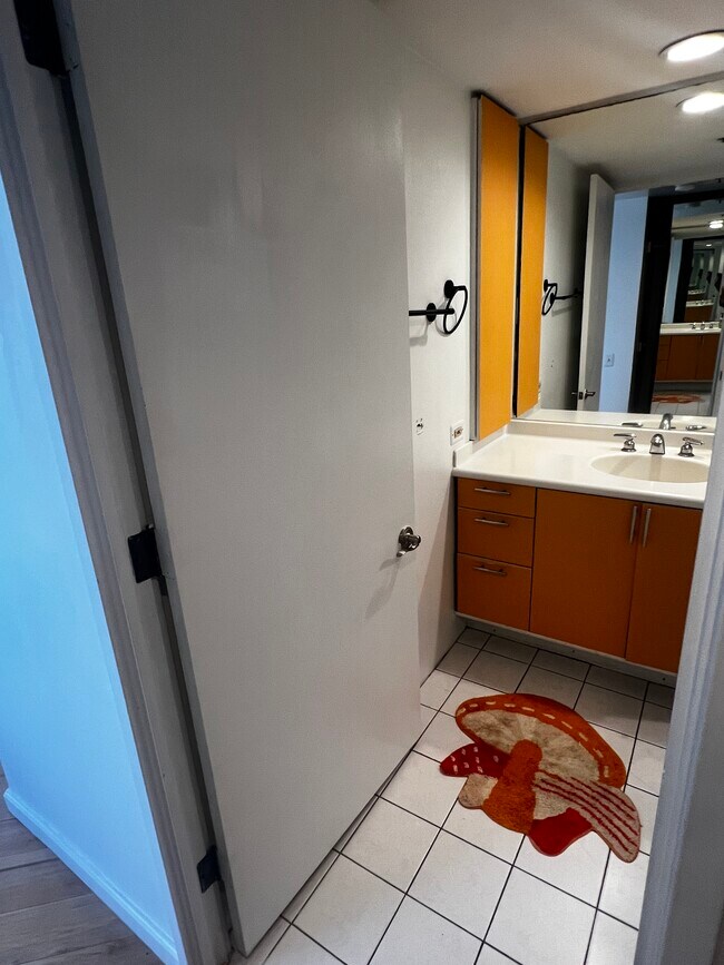 60 N Beretania St unit 2005, Honolulu, HI 96817 - photo 7