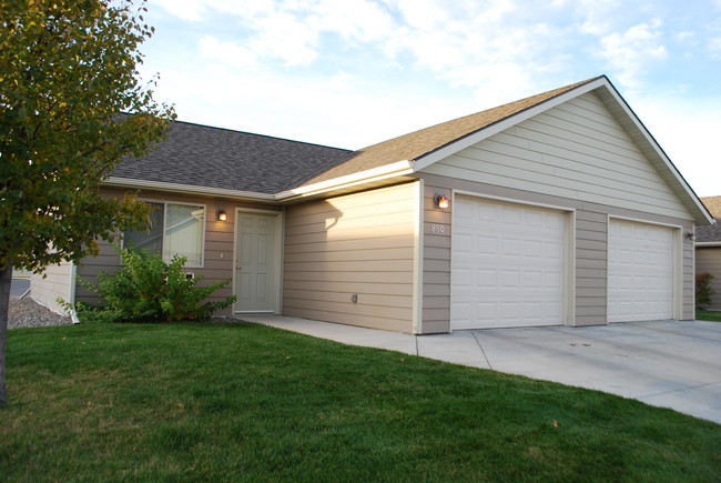 Attached garage included in rent
