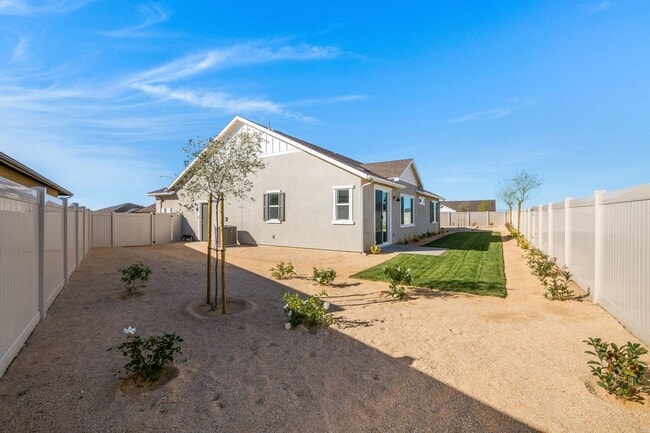 5564 Gem Ct, Lancaster, CA 93536 - photo 6