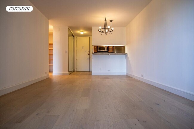 Manhattan Place, New York, NY 10016 - photo 3