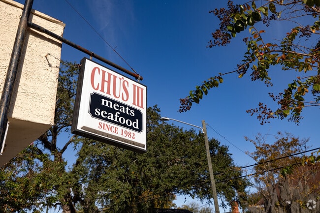 Chu’s Market provides grocery essentials and fresh seafood near Eastside.