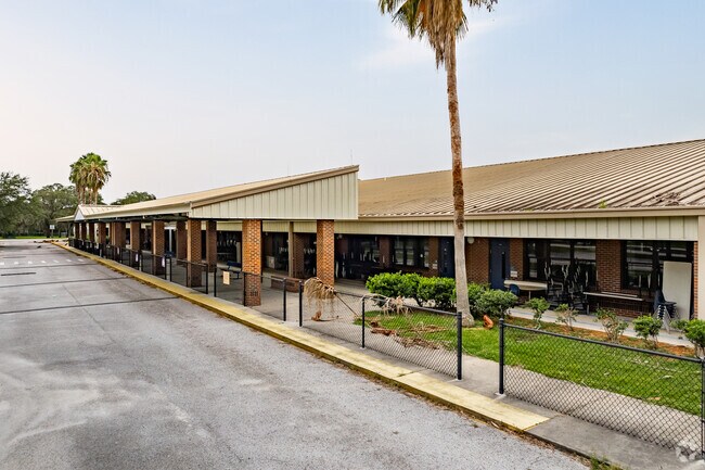 Leesburg Elementary School's bus drop off in Leesburg.