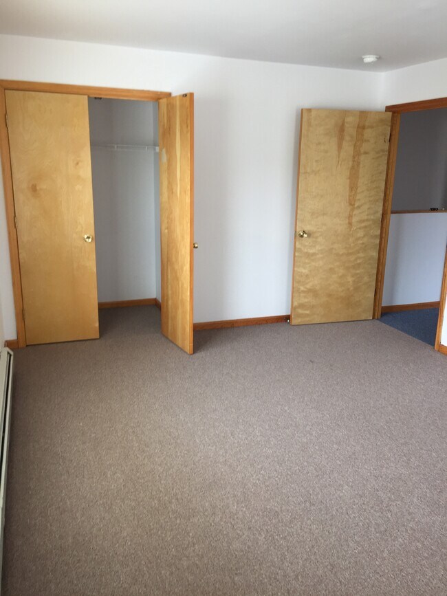 10 Lyon Ln, Essex Junction, VT 05452 - photo 5