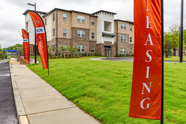 Brentwood Commons, Atlanta, GA 30311 - photo 2