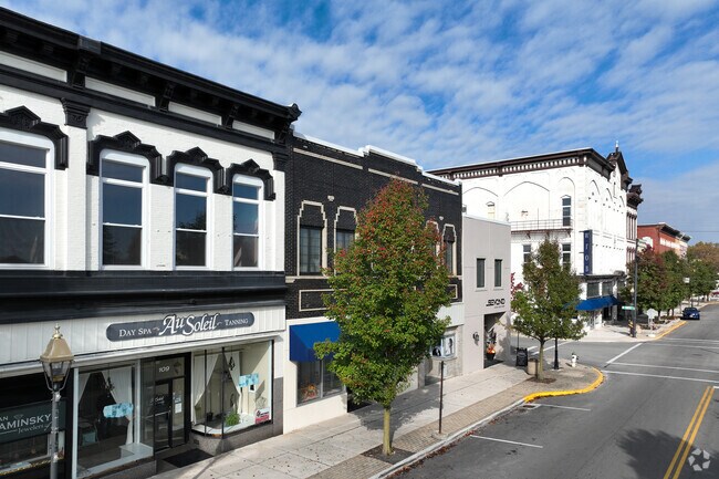 Many shops in historic buildings line the streets of downtown Fostoria.
