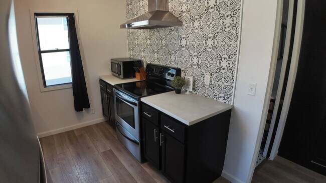 1420 E 9th St unit ID1256213P, Sioux Falls, SD 57103 - photo 5