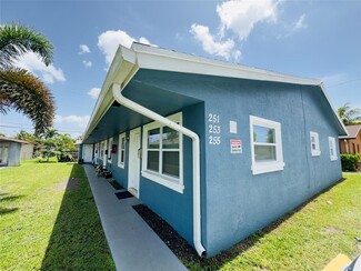 251 NE 40th St, Oakland Park, FL 33334