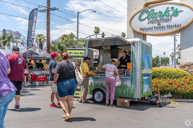The flavors of Loma Linda come alive with our diverse food vendors at the Farmers Market.
