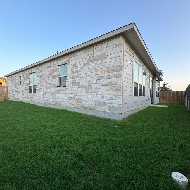 3750 E Palm Valley Blvd, Round Rock, TX 78665 - photo 4