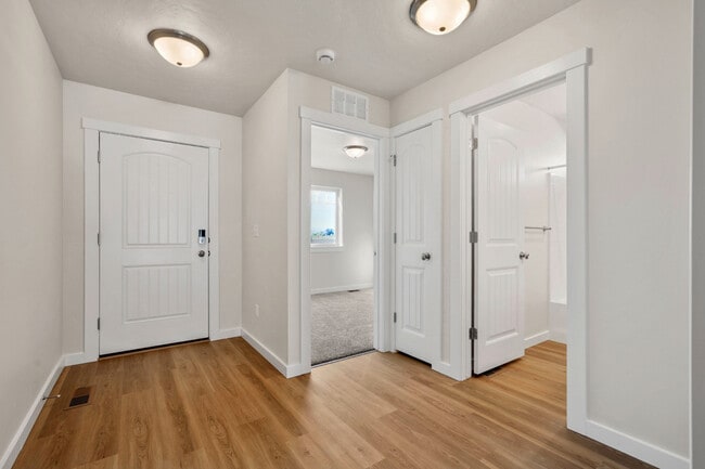 1380 Cresent St, Weiser, ID 83672 - photo 4