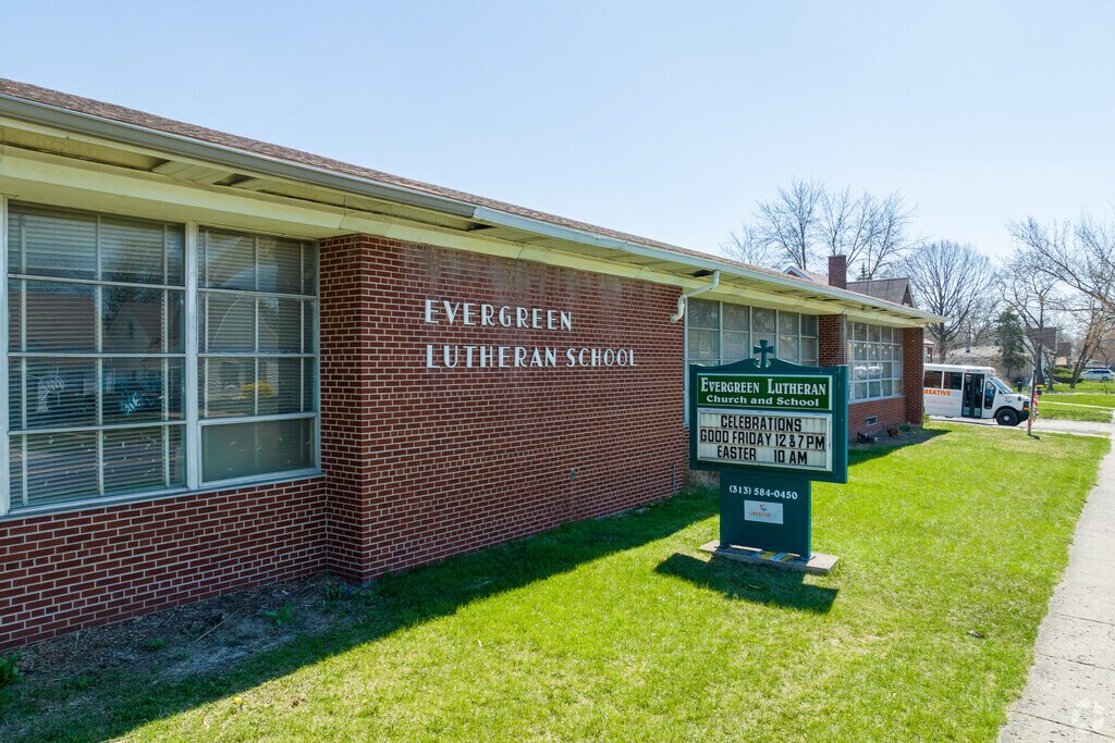 Evergreen Lutheran School is located in the Franklin Park neighborhood of Detroit, MI.
