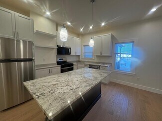 11 Bristol St Unit 3, East Cambridge, MA 02141