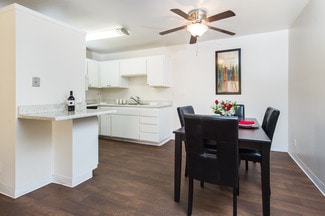 2613 S Fairview St, Santa Ana, CA 92704