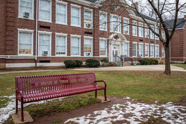 North Plainfield's East End Elementary School has 458 students in grades pre-k through k4.