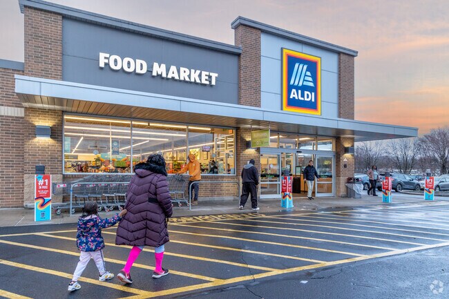 Prospect residents visit ALDI for quality groceries at unbeatable prices.