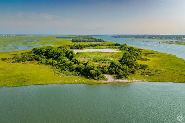 Natural waterfront vistas abound for Landfall residents.