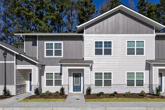 101 Palmerio, Lagrange, GA 30241