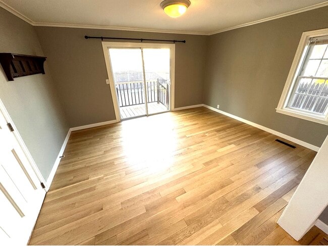 12 Myrtle St, Exeter, NH 03833 - photo 3