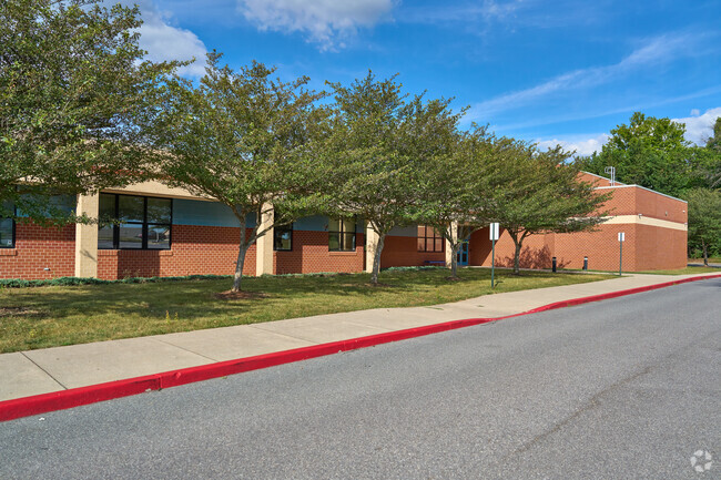 Paramount Elementary School serves students in Washington County.