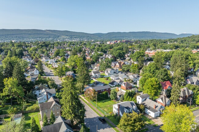 East End is a neighborhood located in Williamsport, PA.