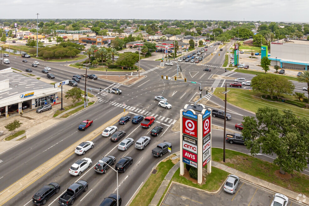 Pontchartrain Gardens