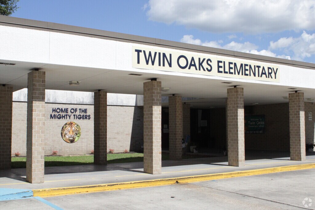 Twin Oaks Elementary School in Park Sherwood Forest, Baton Rouge LA.