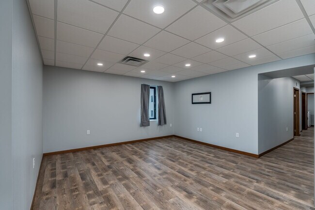 513 N Riverfront Dr unit 4, Mankato, MN 56001 - photo 5