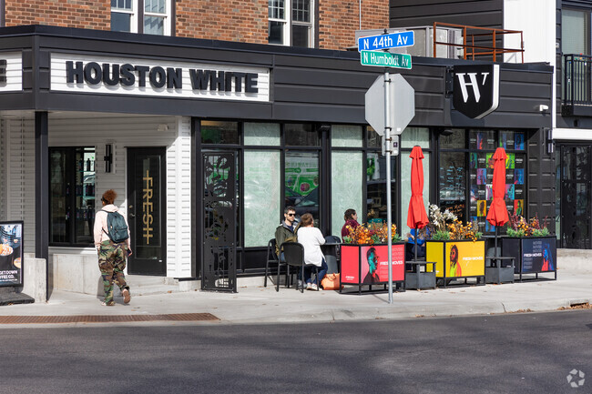 Shingle Creek residents enjoy outdoor seating at The Get Down Coffee Co.