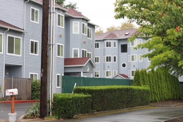 12231-12239 Se Bush St unit 75, Portland, OR 97236 - photo 6