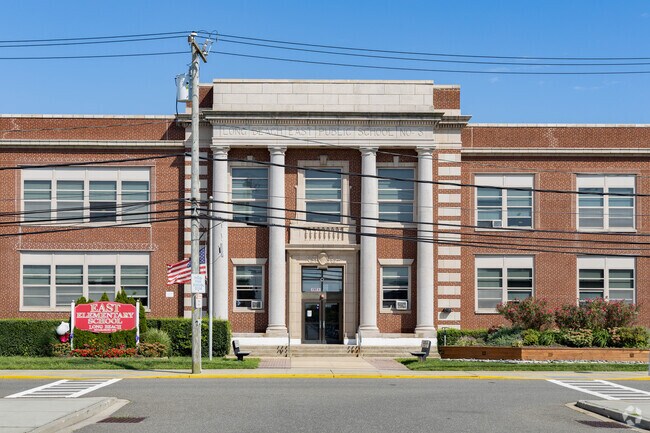 The student-to-teacher ratio at East Elementary School in Long Beach, NY is 12-to-1.