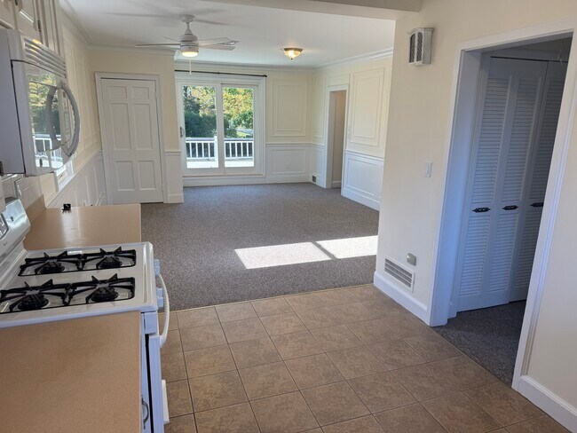 203 Lawrence Ave unit 203, Westfield, NJ 07090 - photo 2