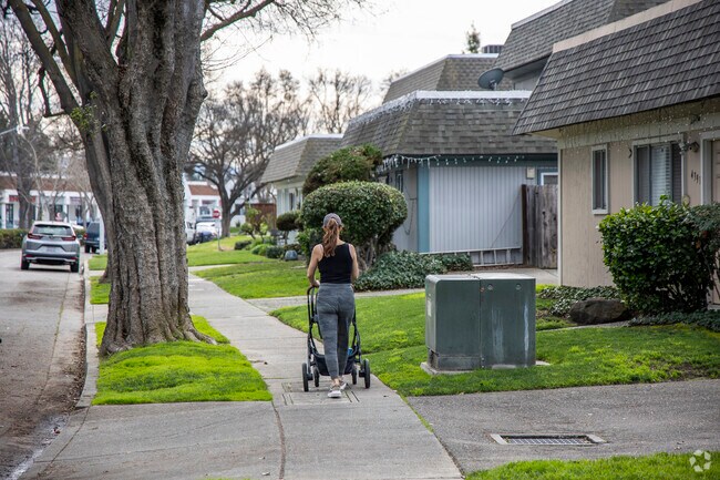 Stoneridge streets are friendly perfect for taking a morning walk.