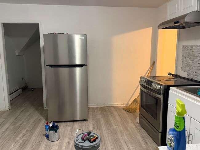 13 S 1st St unit 3, Meriden, CT 06451 - photo 4