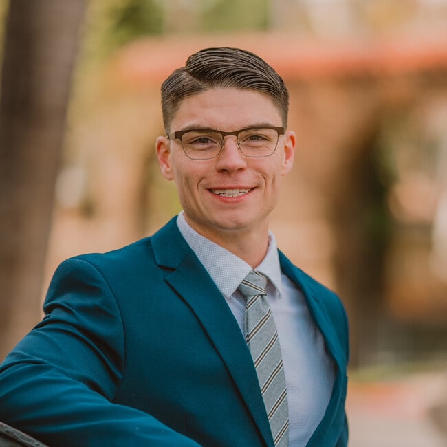 Agent Photo