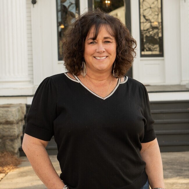 Stephanie Richardson