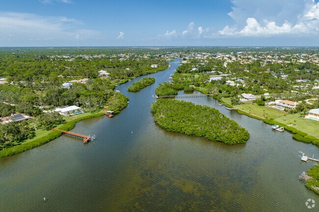 Water is not far away from Boca Royale, with the inlet to Lemon Bay close by.