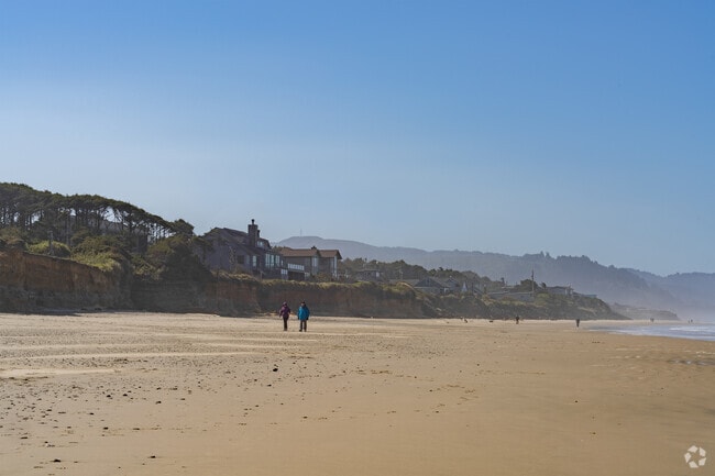 Homes in San Marine border the beach, which many have direct access to.