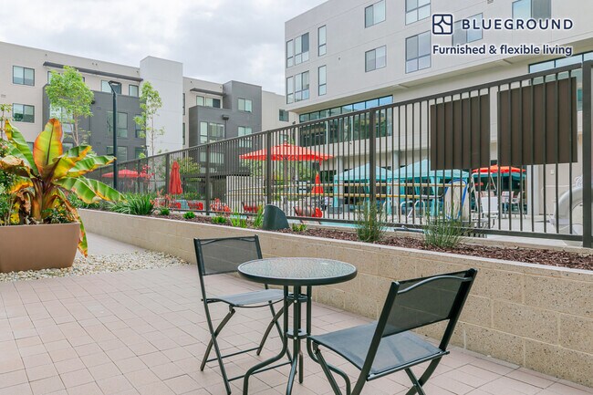 2280 W El Camino Real unit FL3-ID1961, Mountain View, CA 94040 - photo 6