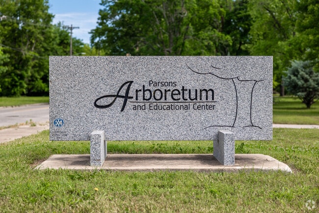 The Parsons Arboretum is a green space with many different trails.