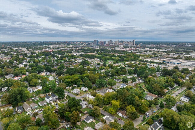 The neighborhood of Oak Grove is nestled just south of downtown Richmond.