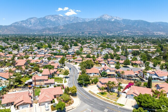 A bird's-eye view of Alta Loma unveils its stunning landscape.