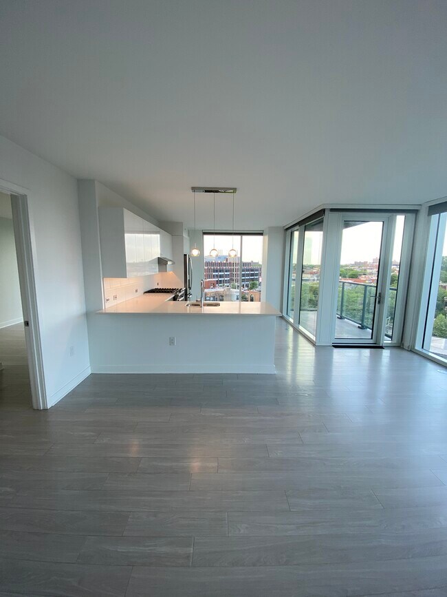 2369 N Lincoln Ave unit 1113, Chicago, IL 60614 - photo 2