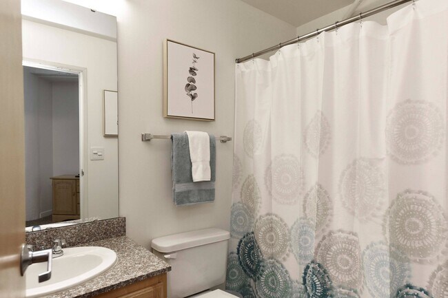 Guest Suite Full Bath