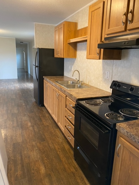 101 Sparrow Ln, Springfield, GA 31329